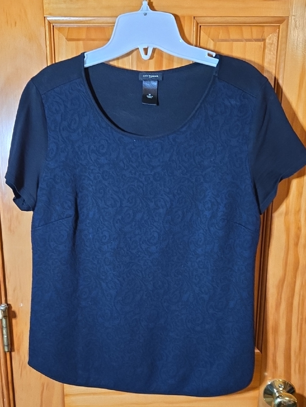 Ann Taylor Black Short-Sleeve Textured Scoop Neck Top